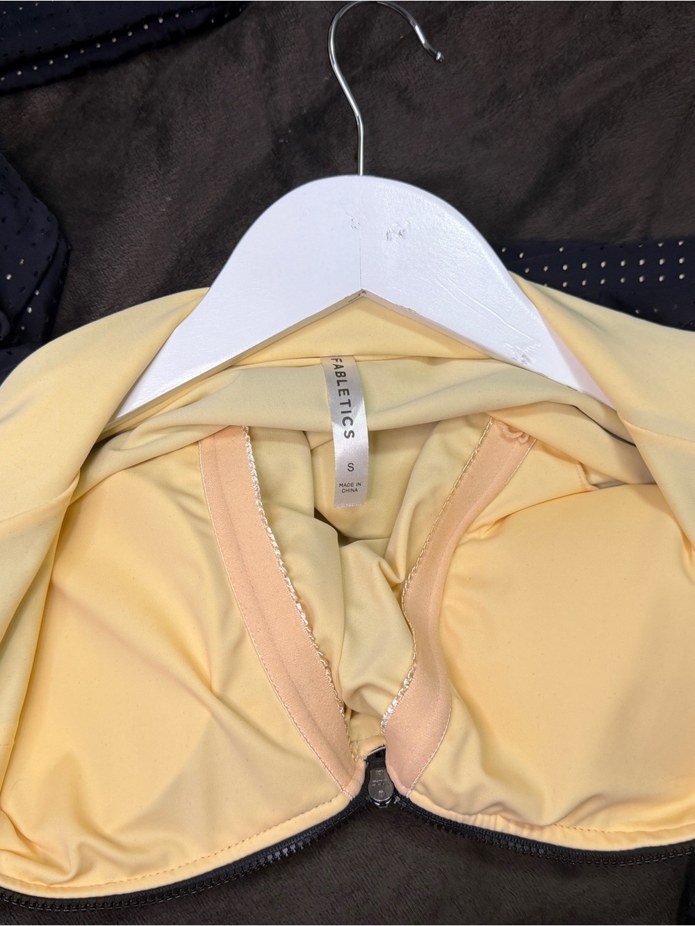 Valentina Rashguard one-piece Fabletics - Picture 5 of 7